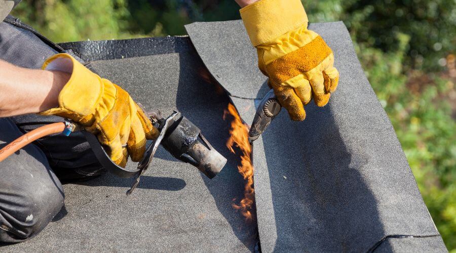 Expert top industrial roofings services in Holland, IA